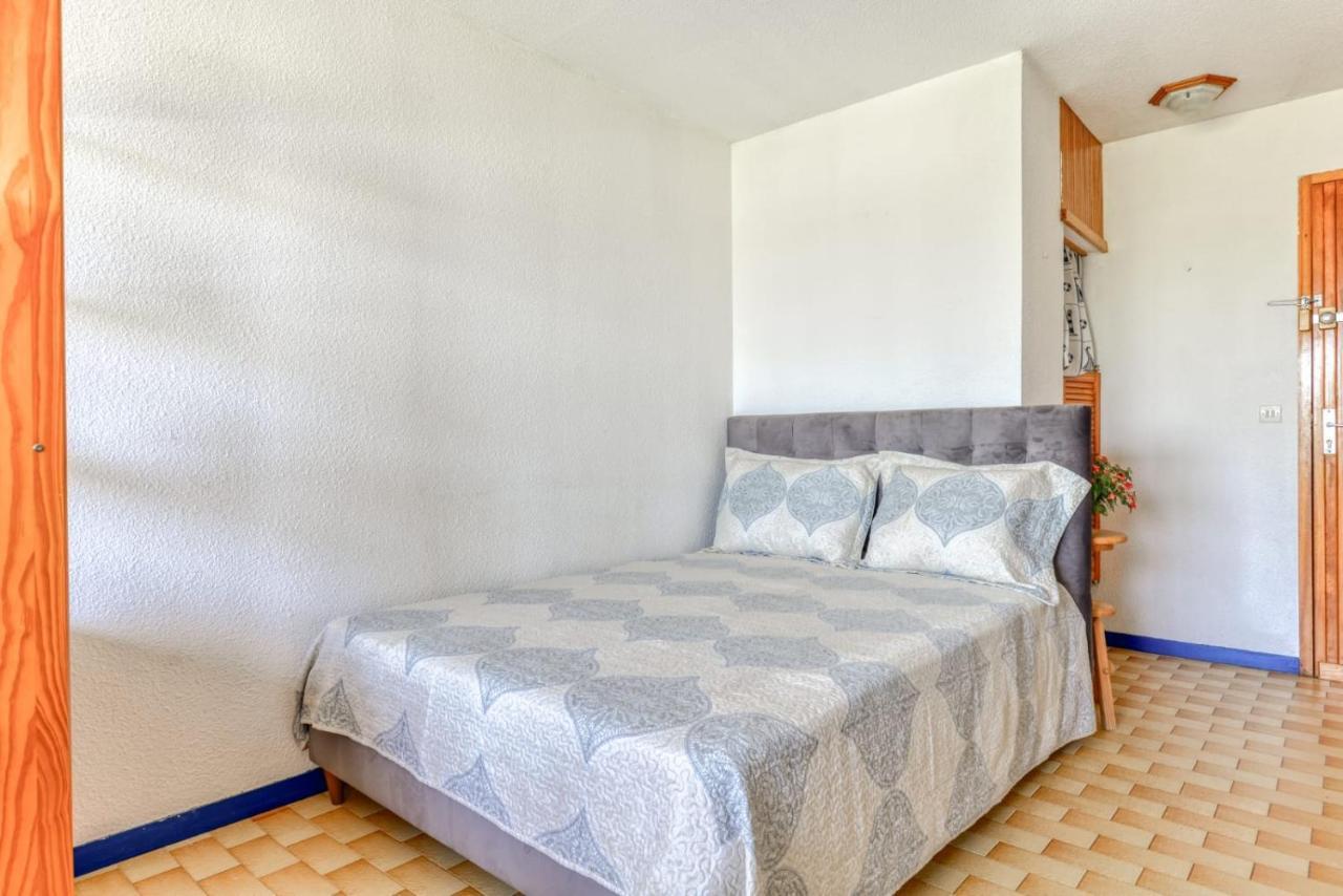 Studio Cabine Viktoria Груисан Екстериор снимка